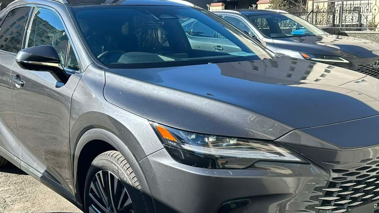 Нийтийн албан тушаалтан 